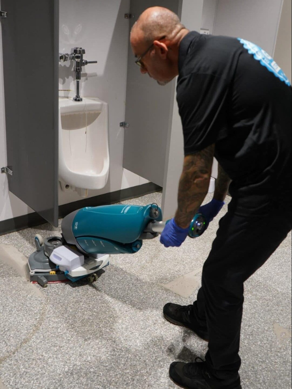 Janitorial Services in Chicago.2 Floor Cleaning Services