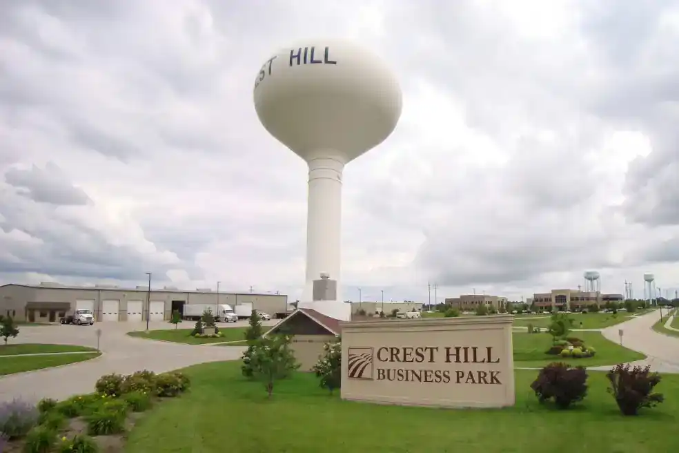 Crest Hill Business Park and commercial corridors along Weber Road and Plainfield Road in Will County, Illinois — janitorial services for distribution facilities, medical offices, and commercial centers